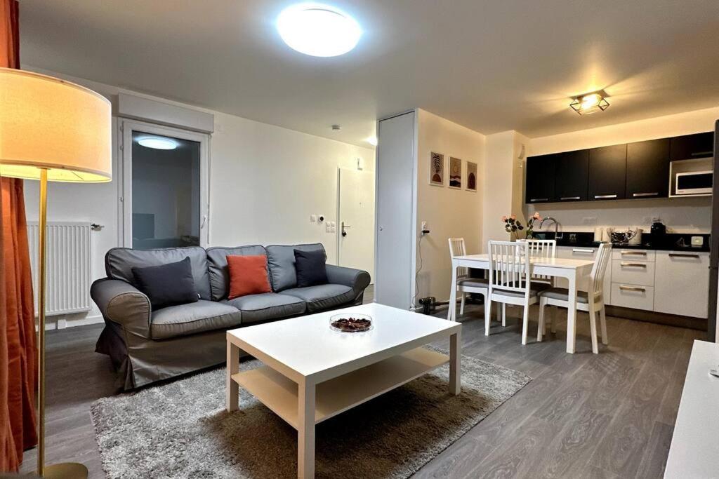 Appartement Cozy - Quartier Residentiel Μελάν Εξωτερικό φωτογραφία