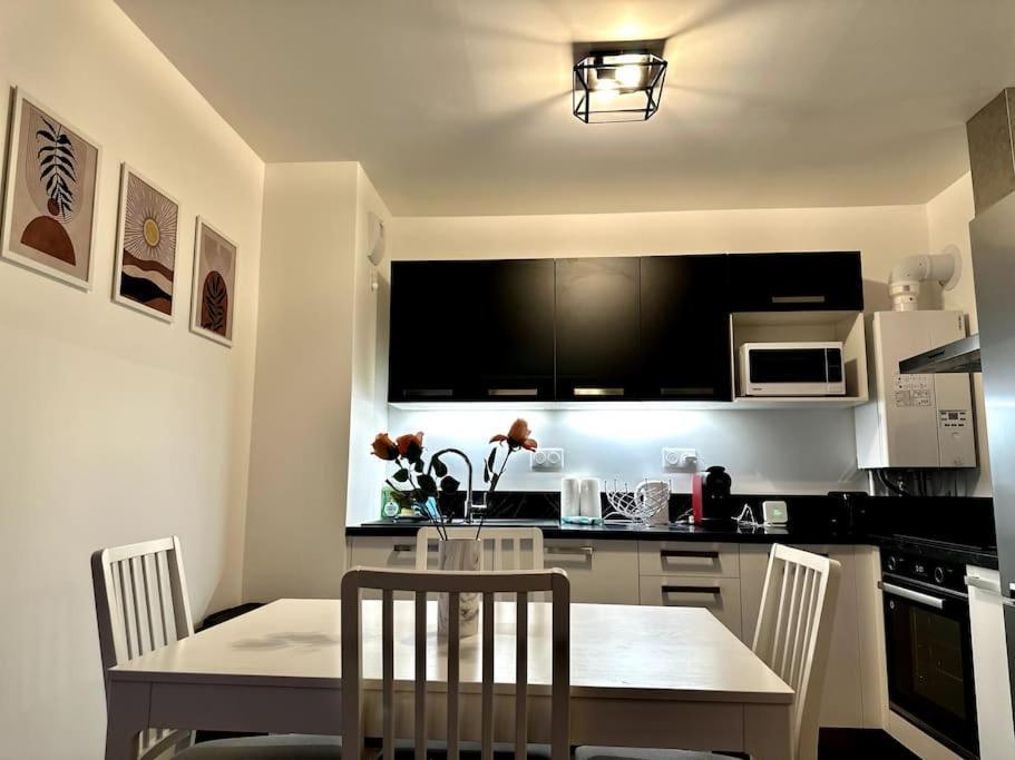 Appartement Cozy - Quartier Residentiel Μελάν Εξωτερικό φωτογραφία