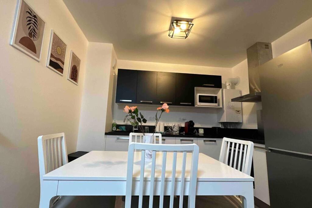 Appartement Cozy - Quartier Residentiel Μελάν Εξωτερικό φωτογραφία